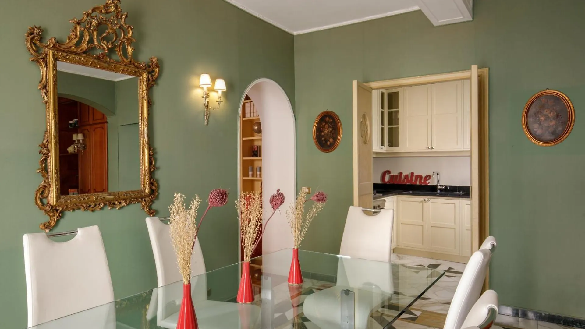 Condotti Spanish Steps Ambassador Apartment Rome Italy
