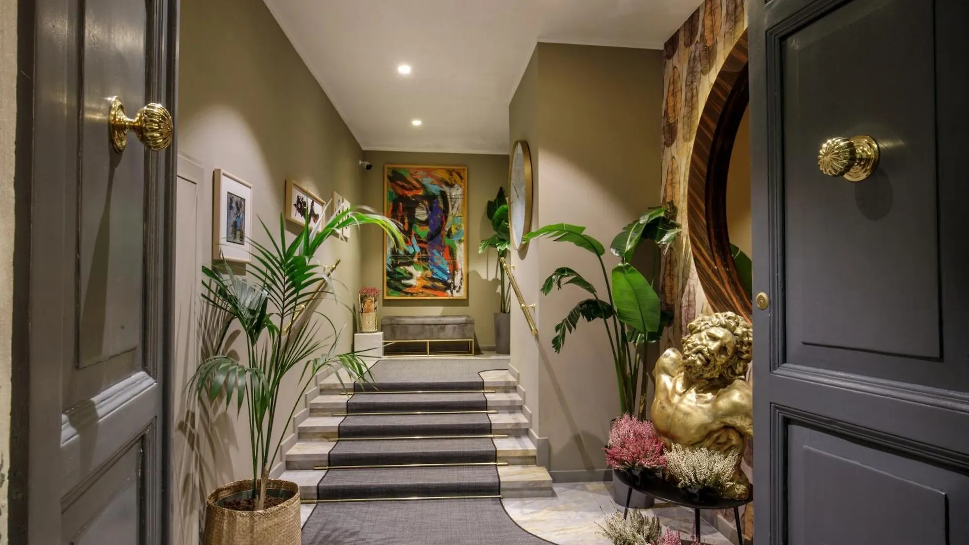 Condotti Spanish Steps Ambassador Apartment Rome