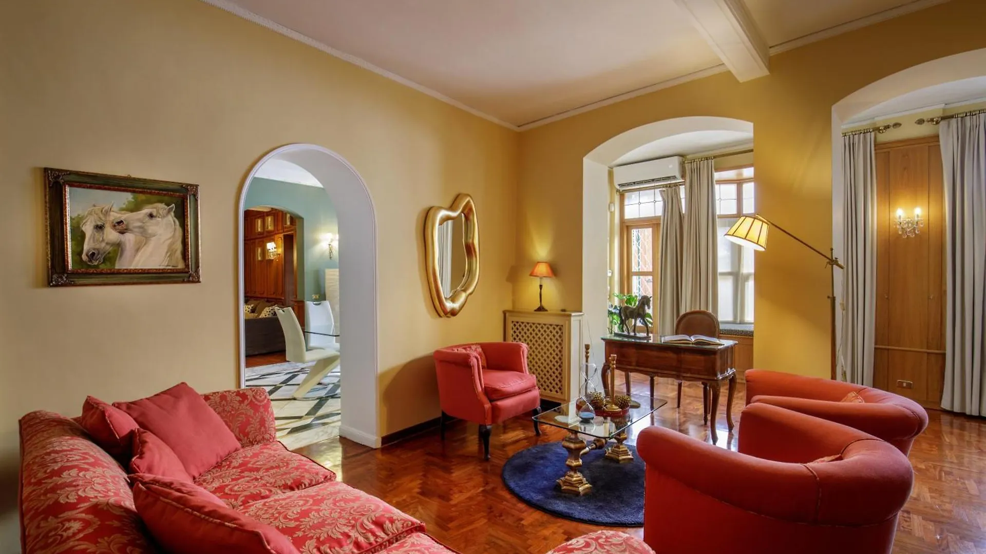 Condotti Spanish Steps Ambassador Apartment Rome