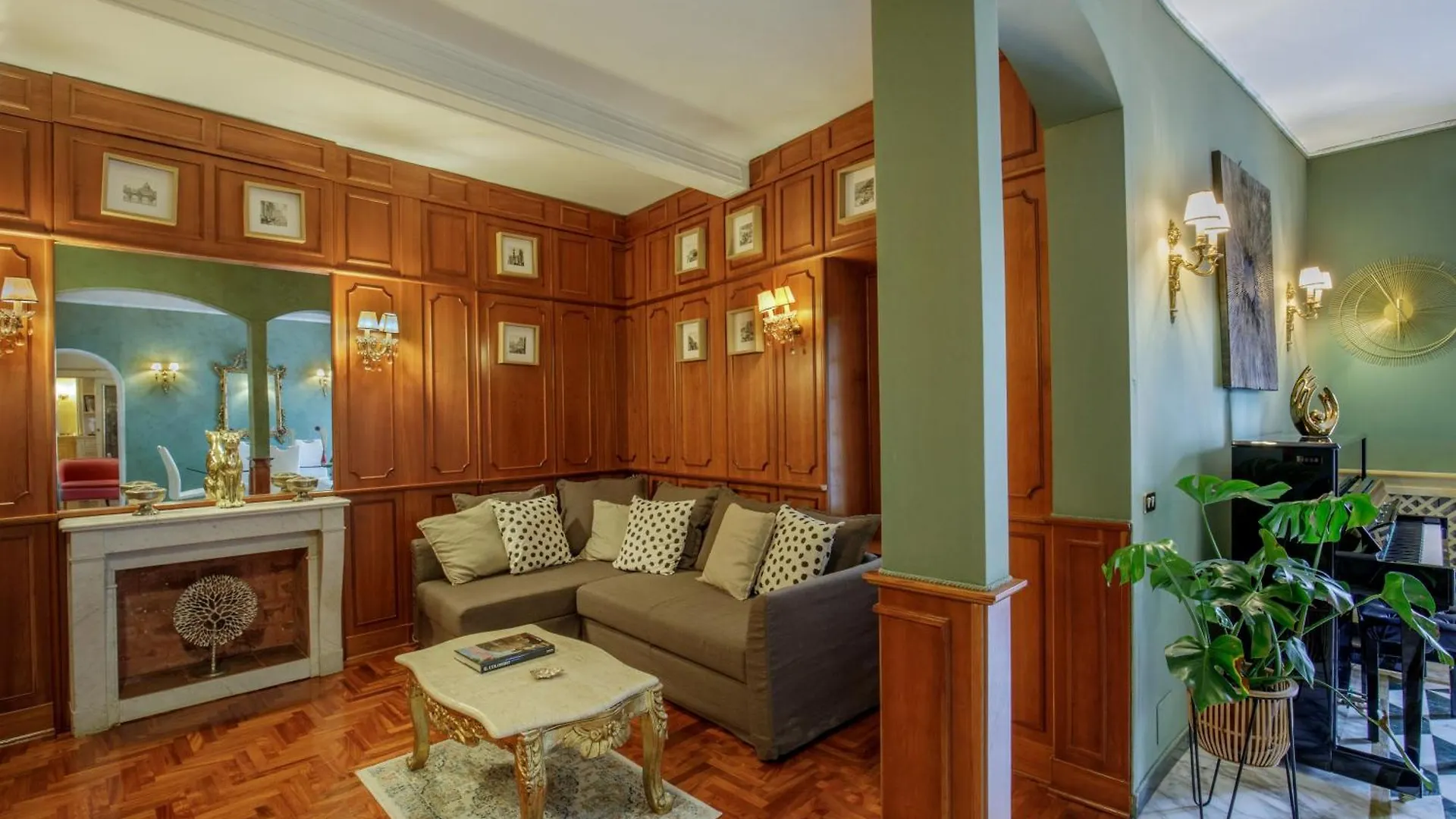 Condotti Spanish Steps Ambassador Apartment Rome