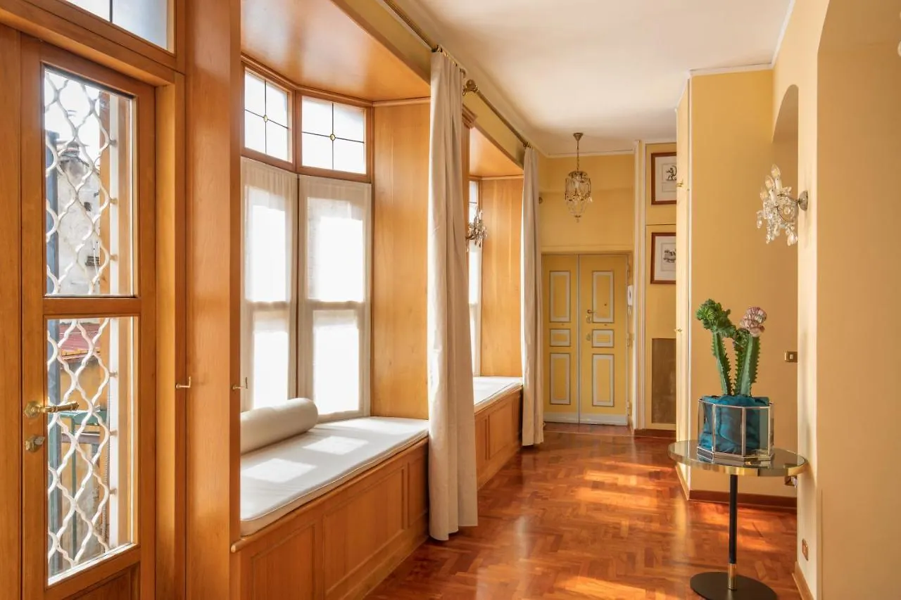 Condotti Spanish Steps Ambassador Apartment Rome 0*,  Italy