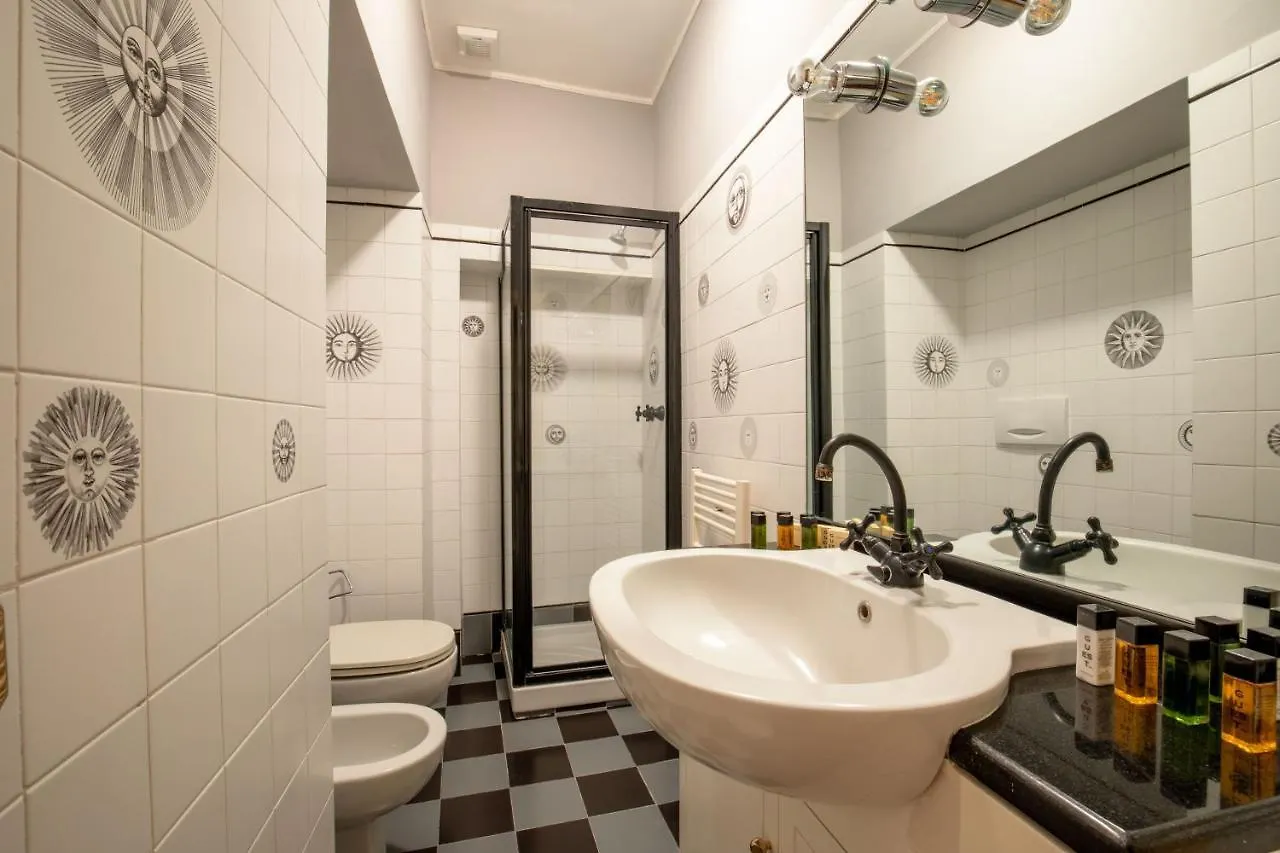 Condotti Spanish Steps Ambassador Apartment Rome