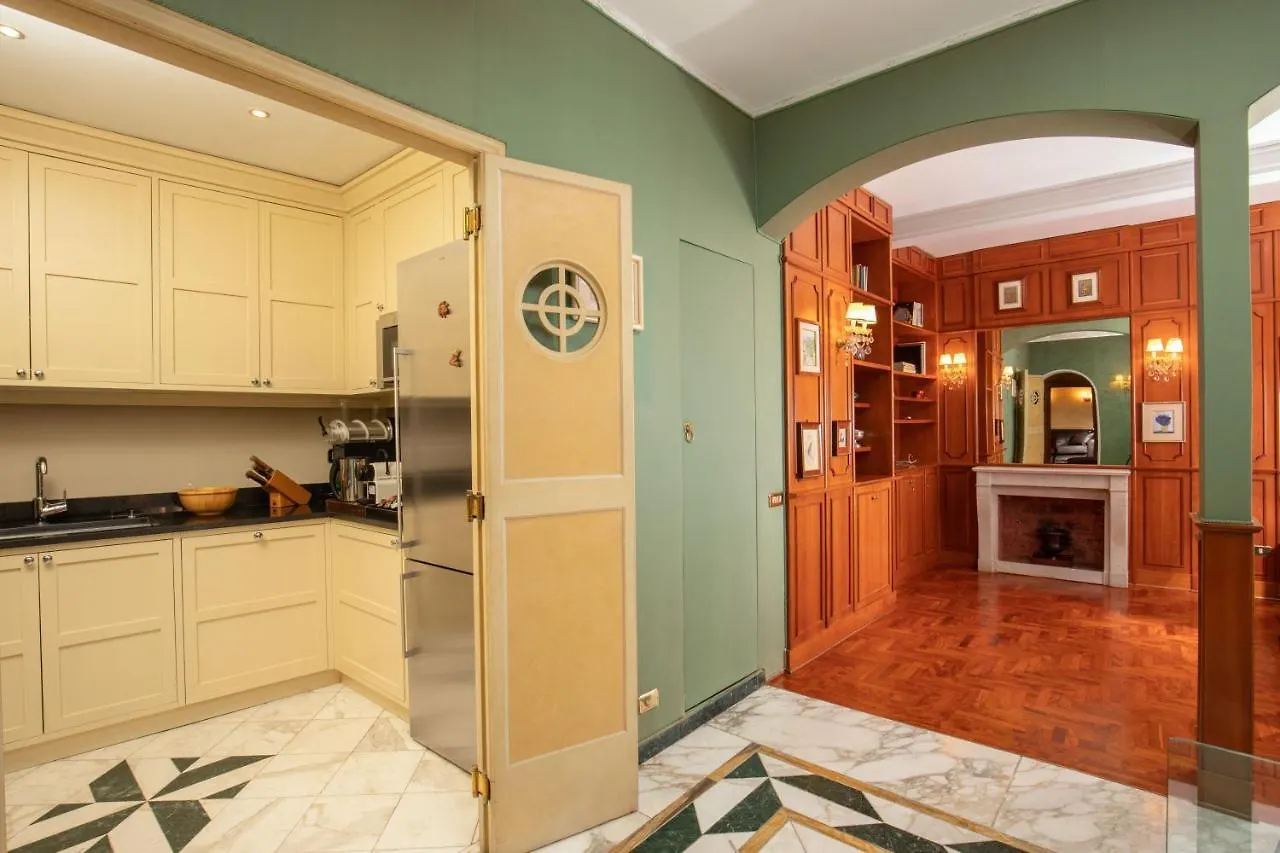 Condotti Spanish Steps Ambassador Apartment Rome