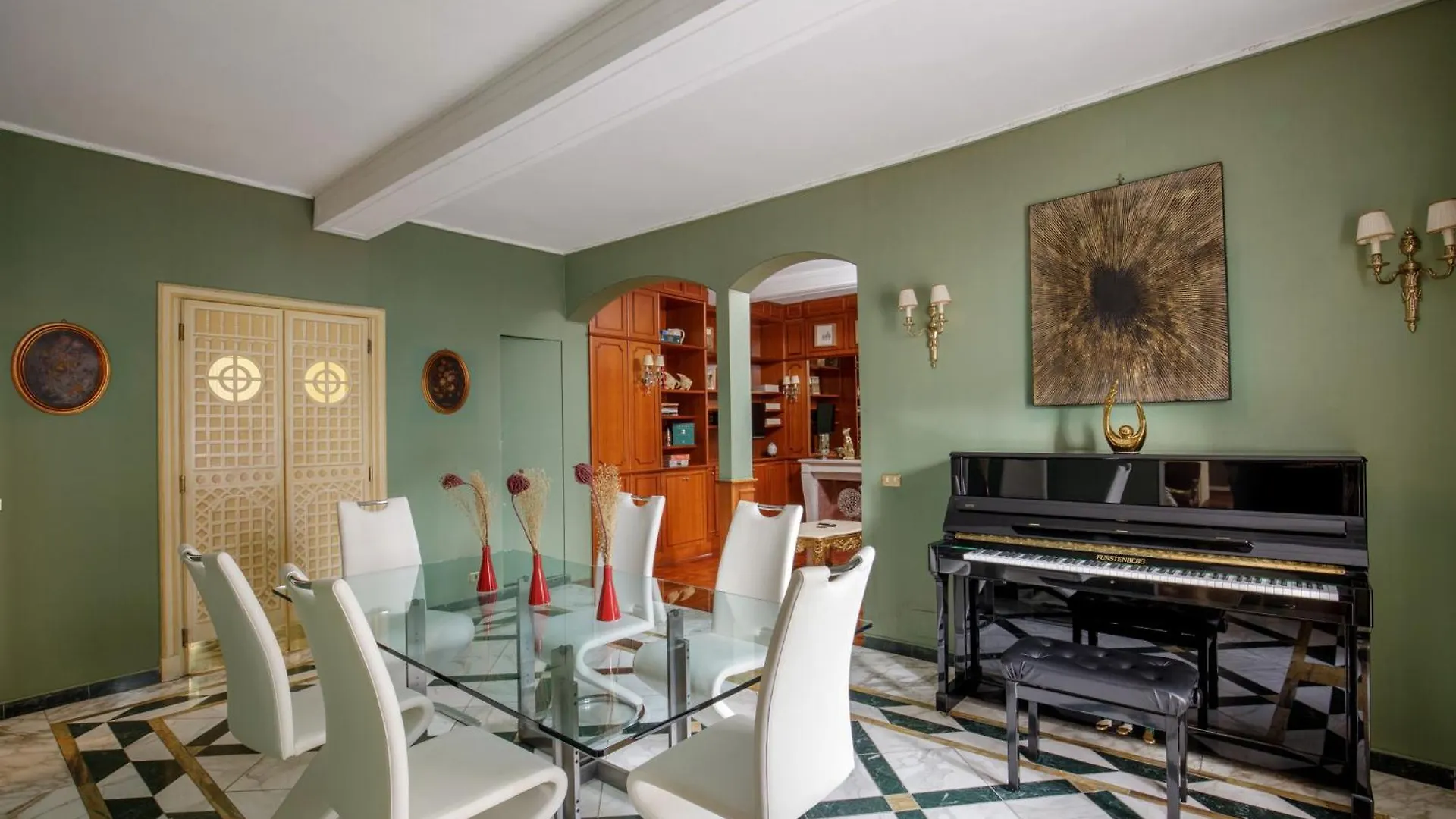 Condotti Spanish Steps Ambassador Apartment ローマ